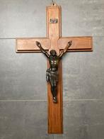 Groot Kruis met Christus in brons (82 cm), Ophalen