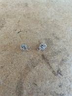 Boucle d'oreille avec cœur, Handtassen en Accessoires, Oorbellen, Ophalen, Overige materialen, Beige, Zo goed als nieuw