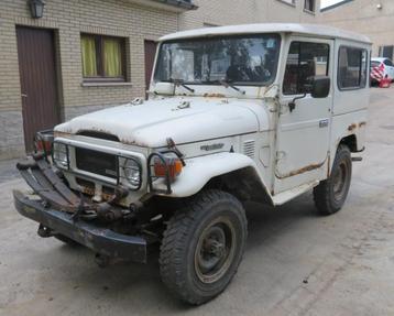 Toyota landcruiser - BJ42 - 09/1982 - 200.419km, Auto's, Zwart, 4 cilinders, Leder en Stof, Beige