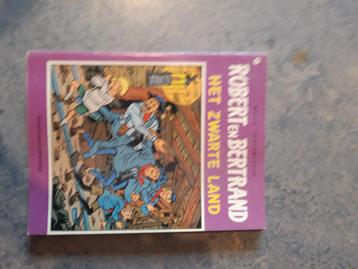 Robert en Bertrand - Het zwarte land beschikbaar voor biedingen