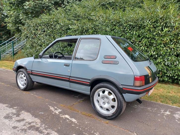 2x Peugeot 205 1.1  , 1.4i, Autos, Peugeot, Particulier, Toit ouvrant, Essence, Enlèvement