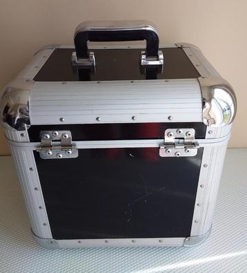 Reloop DJ-koffer & UDG Sling Bag Trolley voor vinyl platen beschikbaar voor biedingen