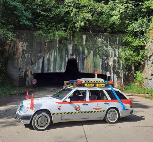 Mercedes-Benz W124/S124 - Ghostbusters Ecto-1, Auto's, Mercedes-Benz, Particulier, Dakrails, USB, Benzine, Break, 5 deurs, Handgeschakeld