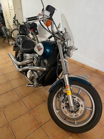 La Honda Shadow 1100 est à Tenerife, Permis Moto A, Plus de 35 kW, Chopper, Transmission par cardan