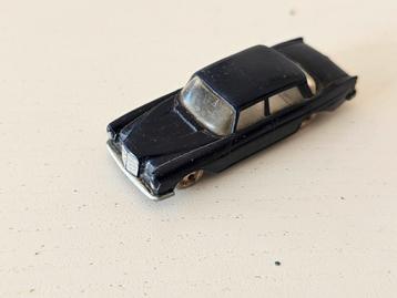 Lego 1:87 Mercedes Benz 220 S ZELDZAAM beschikbaar voor biedingen
