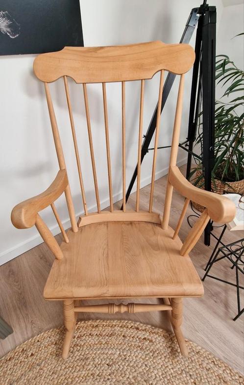 Rocking Chair vintage, Huis en Inrichting, Stoelen, Zo goed als nieuw, Eén, Hout, Ophalen