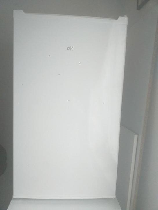 Koelkast met vriezer A klasse, Elektronische apparatuur, Koelkasten en IJskasten, Zo goed als nieuw, Ophalen