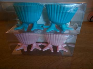 NIEUW silicone cupcake vormpjes op voetjes beschikbaar voor biedingen