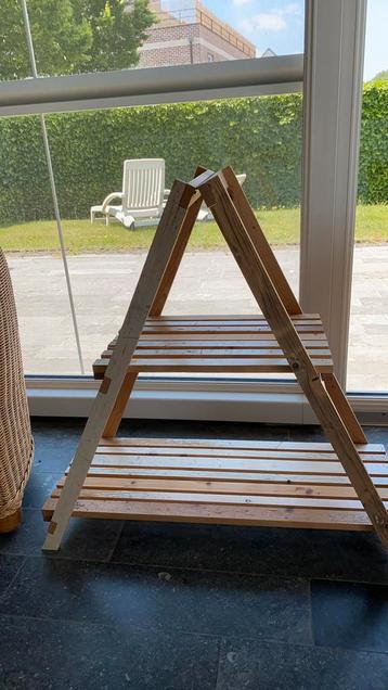 Etagère, bijzettafel, plantentafel MOBIUS DESIGN beschikbaar voor biedingen