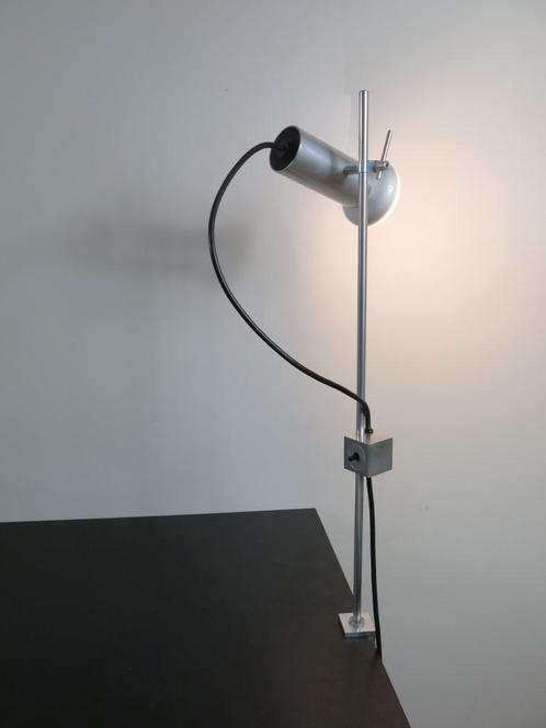 Lampe de bureau design FA2 Peter Nelson Architectural Lighti, Antiquités & Art, Art | Objets design, Enlèvement ou Envoi