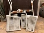 Plastic IKEA-stoelen - gratis, Huis en Inrichting, Stoelen, Ophalen, Overige materialen, Gebruikt, Twee