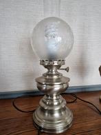 Lampe en laiton avec globe en verre., Comme neuf, Enlèvement, Verre