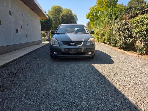 Kia Rio 14i, Auto's, Kia, Particulier, Rio, ABS, Achteruitrijcamera, Airbags, Airconditioning, Alarm, Boordcomputer, Centrale vergrendeling