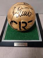 Ronaldo gesigneerde Ballon d'or CR7 Museum. Met certificaat, Ophalen of Verzenden, Zo goed als nieuw