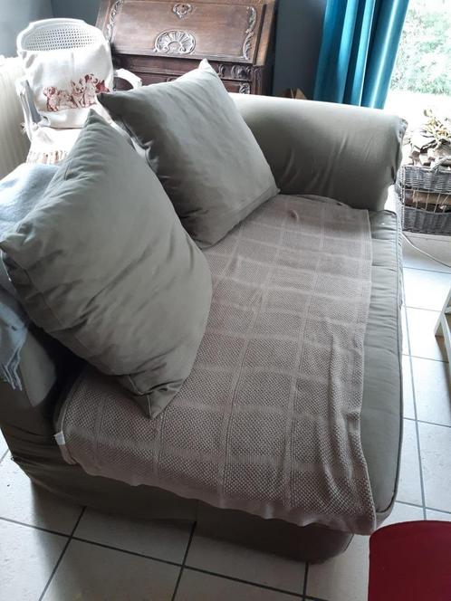 Gratuit : 2 fauteuils en tissu + 4 grands coussins + 2 plaid, Huis en Inrichting, Fauteuils, Gebruikt, Ophalen
