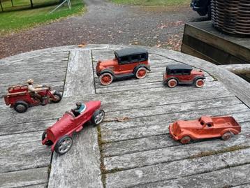 Gietijzeren auto s en moto  beschikbaar voor biedingen