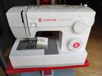 Singer naaimachine ( heavy duty ), Hobby en Vrije tijd, Naaimachines en Toebehoren, Ophalen of Verzenden, Zo goed als nieuw, Naaimachine