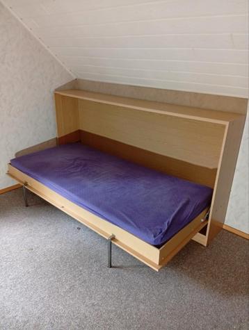 Complete 1 persoons slaapkamer beschikbaar voor biedingen