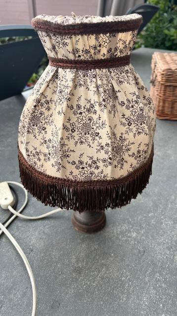 Vintage tafellampje beschikbaar voor biedingen