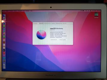 Macbook Air in goede staat met nieuwe SSD256Gb beschikbaar voor biedingen