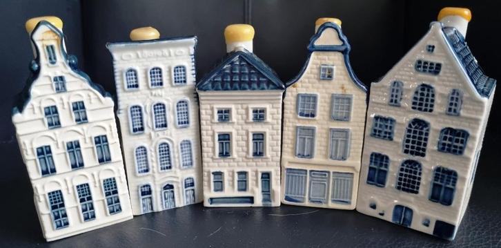 Te koop 5 KLM Huisjes Bols/Henkes   25-26-27-30-37, Verzamelen, Sabenasouvenirs, Gebruikt, Gevuld, Ophalen of Verzenden