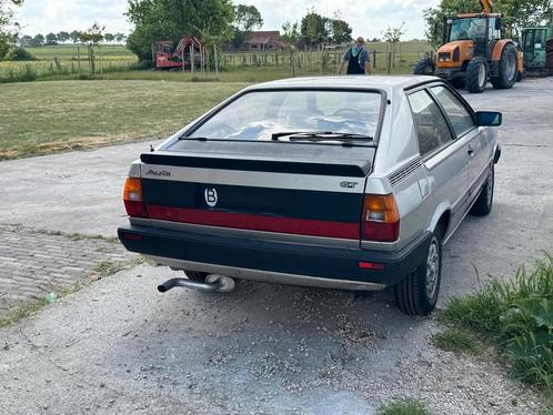 Audi 90 coupe te koop, Auto's, Oldtimers, Bedrijf, Audi, Benzine, Coupé, 3 deurs, Automaat, Zilver of Grijs, Overige kleuren, Voorwielaandrijving