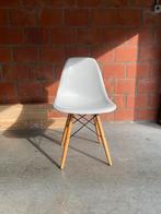 6x Eames Dining Chair (replica), Huis en Inrichting, Ophalen, Kunststof, Wit, Zo goed als nieuw