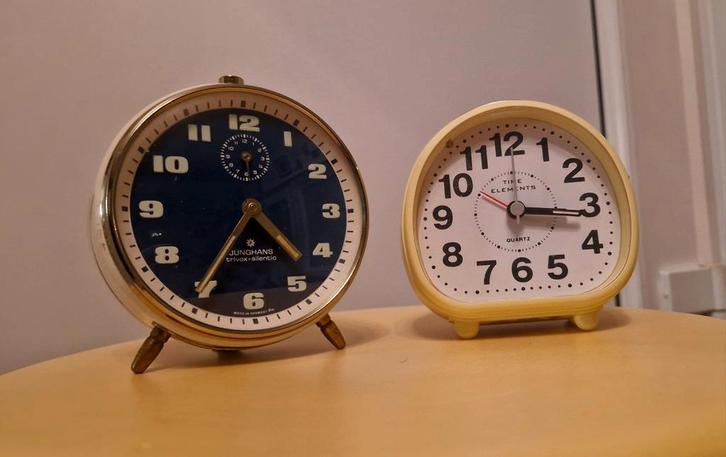 Vintage wekkers, Elektronische apparatuur, Wekkers, Zo goed als nieuw, Ophalen