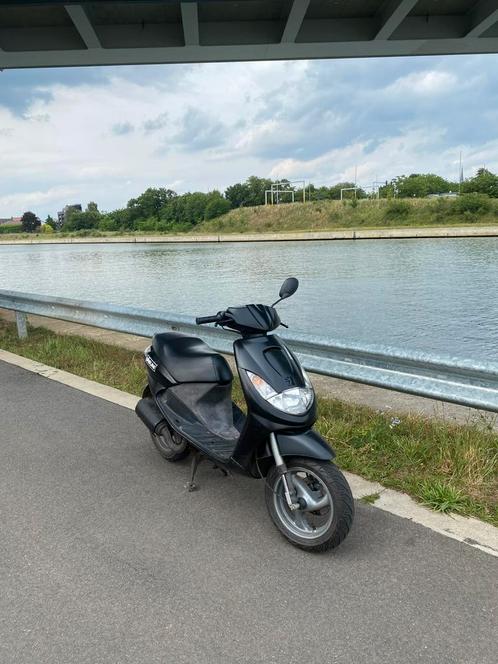 Peugot vivacity 2t ( b klasse), Fietsen en Brommers, Scooters | Peugeot, Zo goed als nieuw, Vivacity, Ophalen