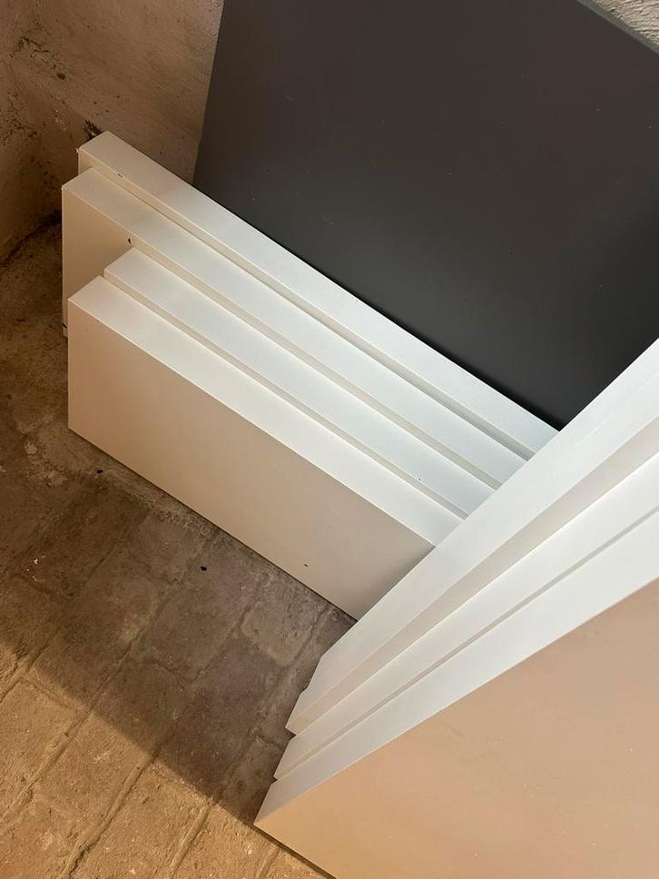Witte Ikea Lack planken, Doe-het-zelf en Bouw, Plinten en Afwerking, Zo goed als nieuw, Ophalen
