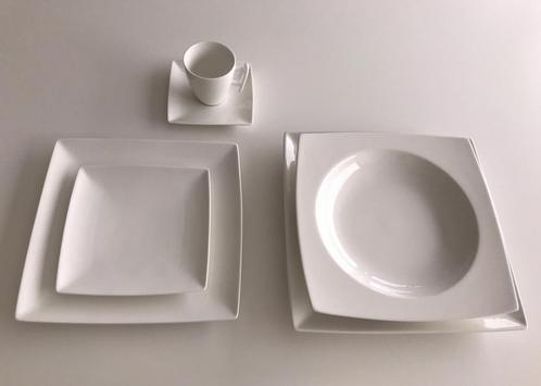 Servies serie Yong Squito voor 6 personen, Huis en Inrichting, Keuken | Servies, Zo goed als nieuw, Bord(en), Ophalen