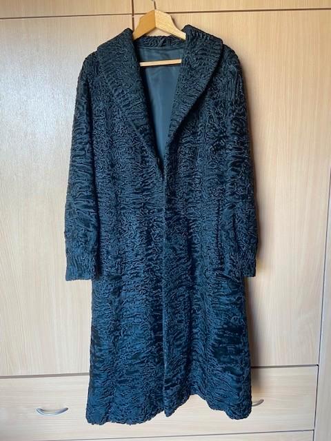 Echte Pelsmantel SWAKARA, Kleding | Dames, Jassen | Winter, Zo goed als nieuw, Maat 46/48 (XL) of groter, Zwart, Ophalen