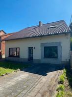 Villa à vendre à Monceau-Sur-Sambre, 160 m², Vrijstaande woning