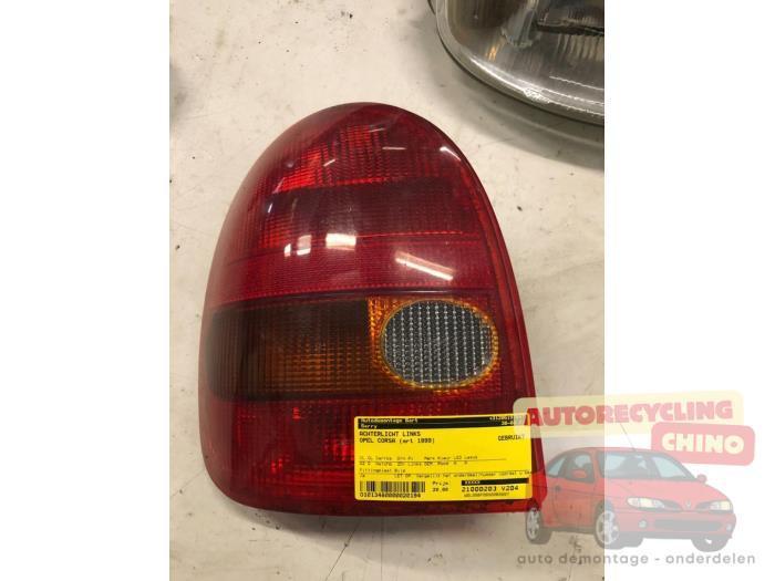 Feu arrière gauche d'un Opel Corsa, Autos : Pièces & Accessoires, Éclairage, Opel, Utilisé, 3 mois de garantie, Enlèvement ou Envoi