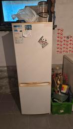 Enne frigoe en een diefries met frigo verkoop ik sammen, Elektronische apparatuur, Koelkasten en IJskasten, Ophalen, 150 tot 200 liter