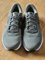 Nike  RUN DEFY Sneaker
, groen , maat 43, Sport en Fitness, Loopsport en Atletiek, Ophalen, Nike