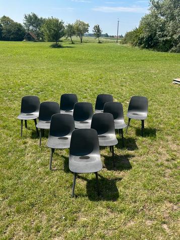 10 ODGER stoelen van Ikea beschikbaar voor biedingen