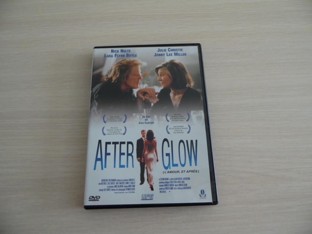 NAGLOED, Alle leeftijden, Verzenden, Zo goed als nieuw, Romantische komedie