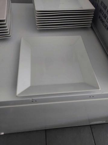 borden te koop beschikbaar voor biedingen