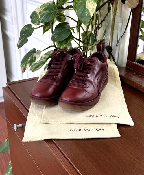 Louis Vuitton - Baskets Bordeaux en Cuir, Vêtements | Hommes, Chaussures, Porté, Baskets, Autres couleurs, Enlèvement ou Envoi