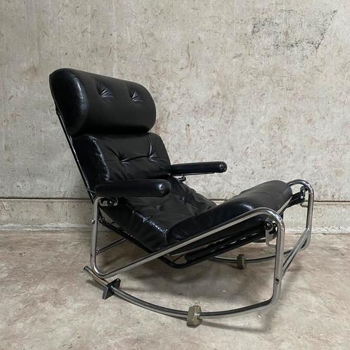 Magnifique fauteuil à bascule Lama des années 1960, Maison & Meubles, Fauteuils, Comme neuf, Enlèvement