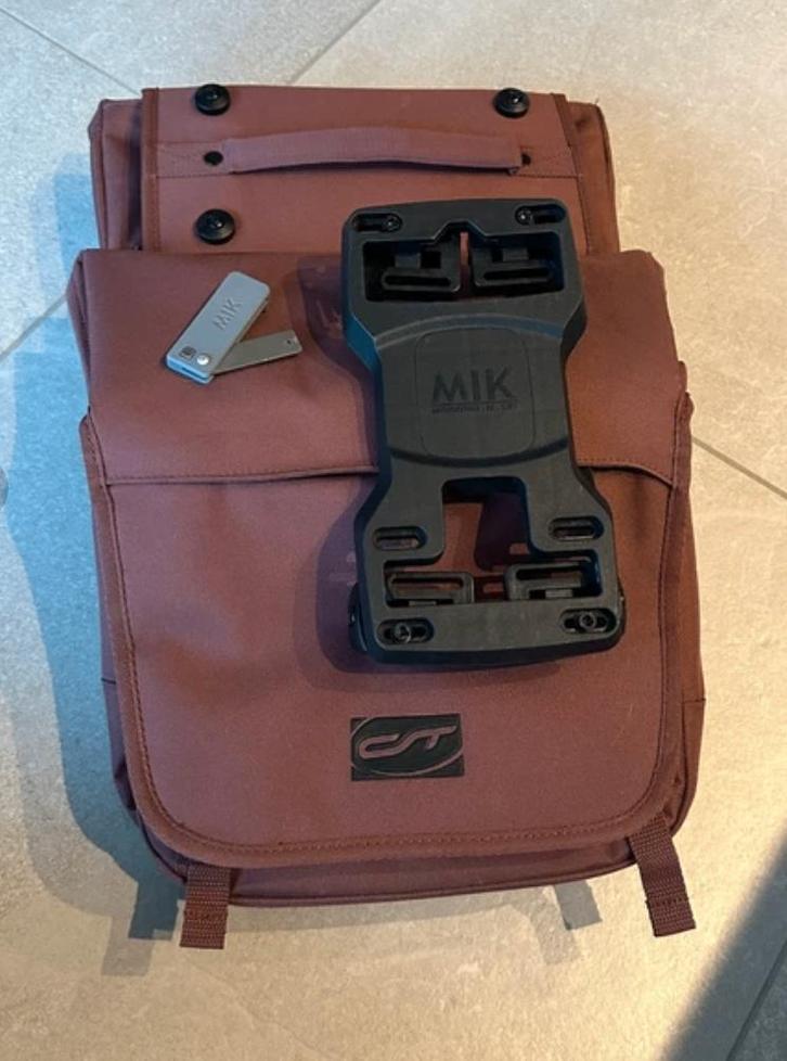 Contec Dubbele fietstas RT 32L Rood, Fietsen en Brommers, Fietsaccessoires | Fietstassen, Zo goed als nieuw, Ophalen of Verzenden