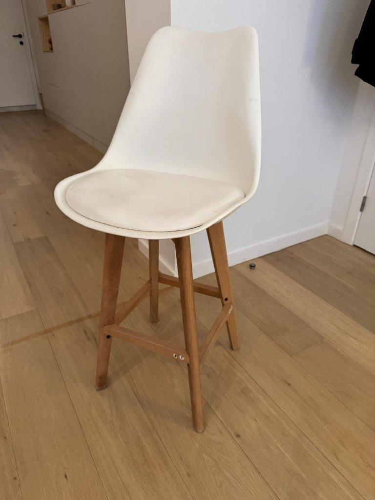 4 chaises hautes, Bois, 4 tabourets, Enlèvement, Utilisé