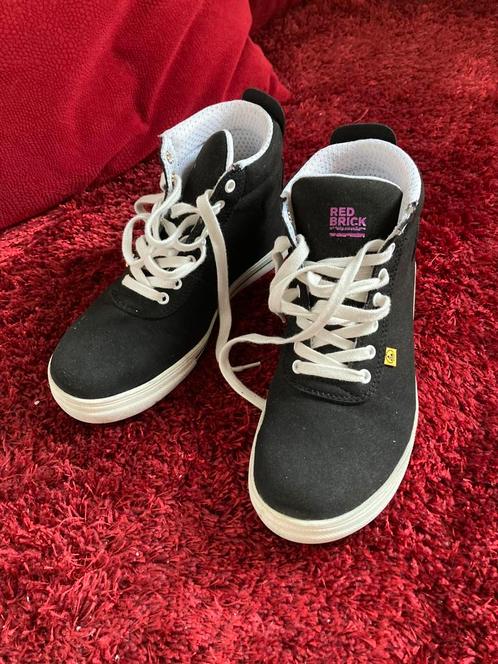 Veiligheidsschoenen Red Brick maat 38, Kleding | Dames, Schoenen, Zo goed als nieuw, Werkschoenen, Zwart, Ophalen of Verzenden
