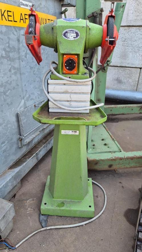 PG_002 Slijpmachine Nebes + Sokkel, Doe-het-zelf en Bouw, Gereedschap | Slijpmachines, Gebruikt, Werkbankslijpmachine, Minder dan 700 watt
