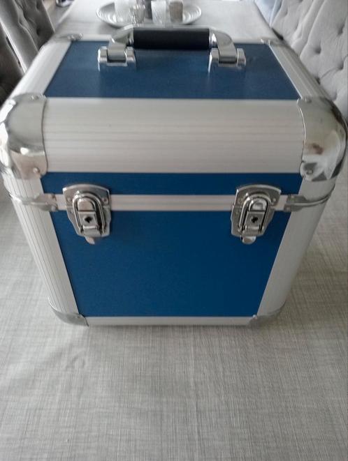 Stevige flightcase voor 30 a 40 lp's, Muziek en Instrumenten, Behuizingen en Koffers, Gebruikt, Flightcase, Ophalen