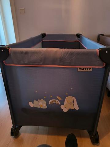 Reisbedje met wieltjes merk Nattou, Kinderen en Baby's, Babywiegjes en Ledikanten, Ophalen, Zo goed als nieuw, Reisbedje