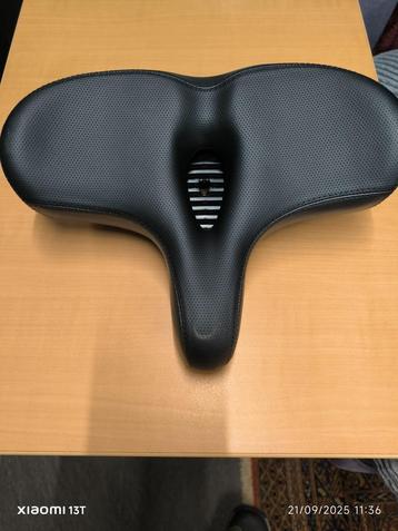 SELLE CONFORT BULLOCC NEUVE beschikbaar voor biedingen