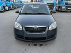 ⁠Skoda Fabia •⁠  ⁠15/07/2009 •⁠  ⁠192000.km •⁠  ⁠1.2i, Auto's, Skoda, Bedrijf, Handgeschakeld, Euro 4, Zilver of Grijs