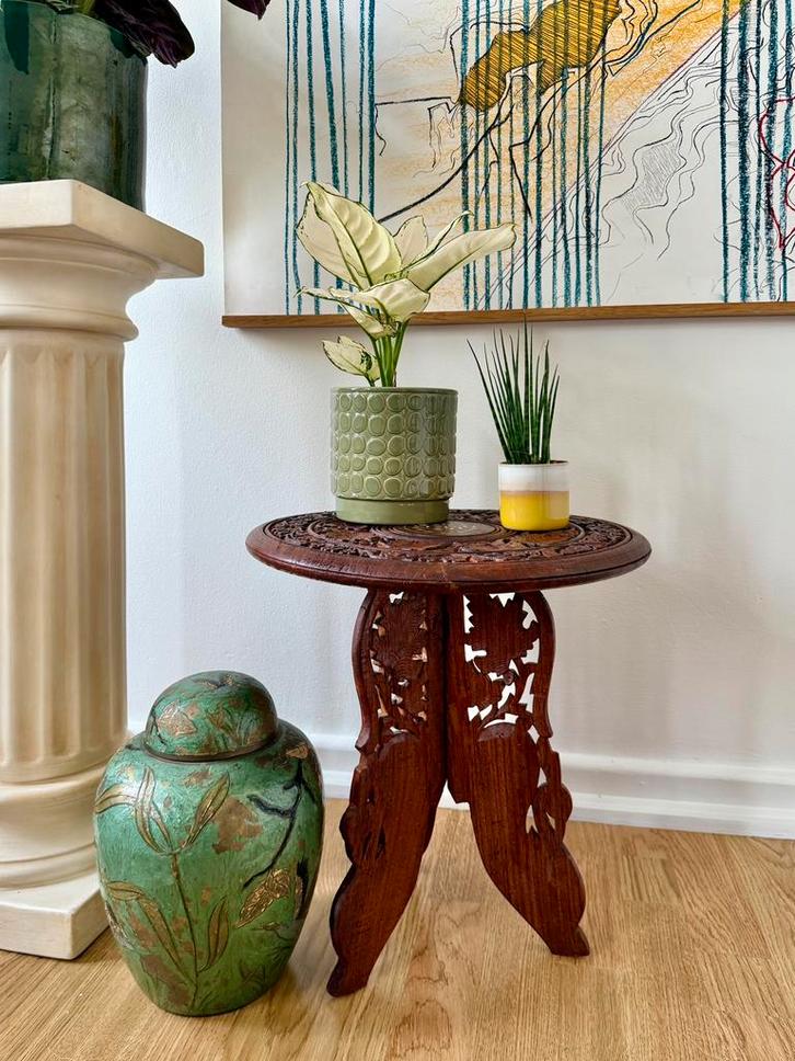 Handgemaakt plantentafeltje of bijzettafeltje, Huis en Inrichting, Tafels | Bijzettafels, Zo goed als nieuw, Ophalen